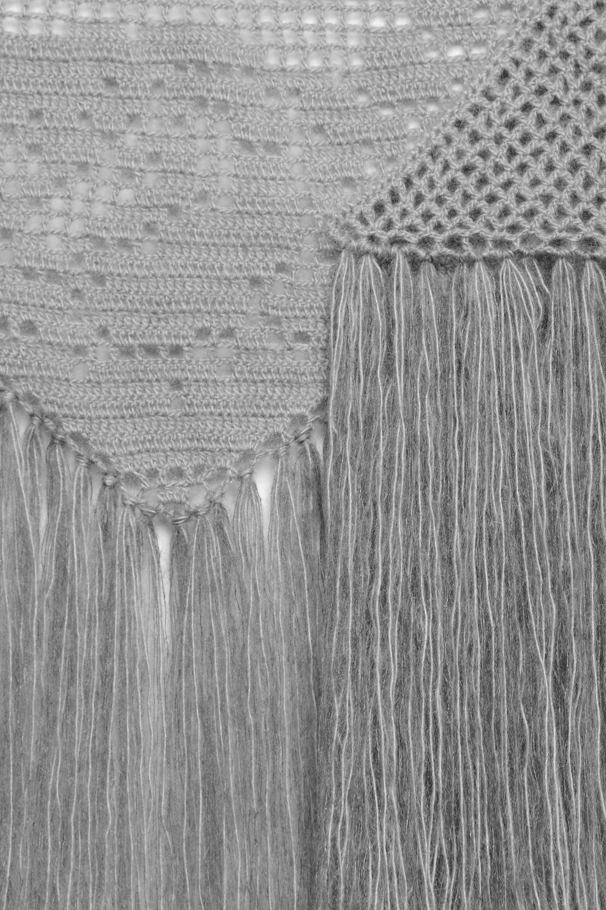 Scialle Coperta in Mohair Silk Blend, Pearl Grey, Detail